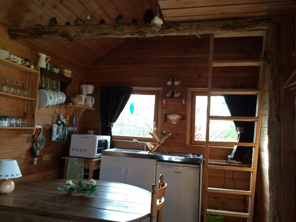 La Cabane Aux Secrets - Au Milieu De Nulle Part Outines Zewnętrze zdjęcie