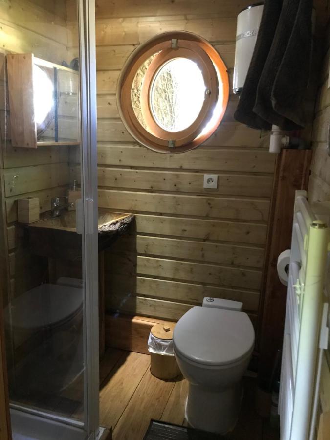 La Cabane Aux Secrets - Au Milieu De Nulle Part Outines Zewnętrze zdjęcie