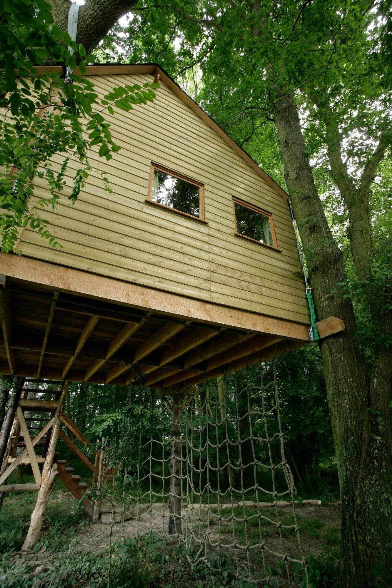 La Cabane Aux Secrets - Au Milieu De Nulle Part Outines Zewnętrze zdjęcie