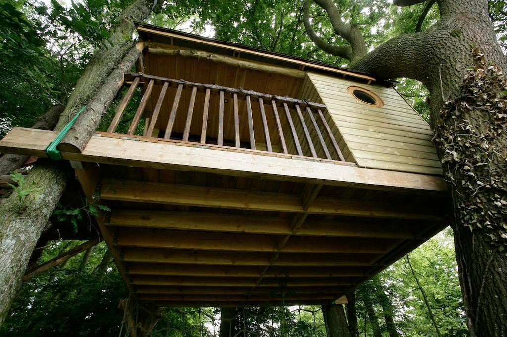 La Cabane Aux Secrets - Au Milieu De Nulle Part Outines Zewnętrze zdjęcie
