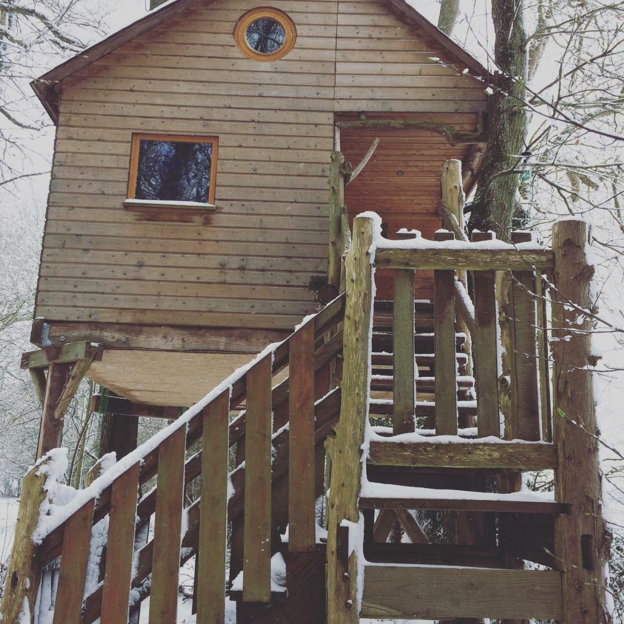 La Cabane Aux Secrets - Au Milieu De Nulle Part Outines Zewnętrze zdjęcie